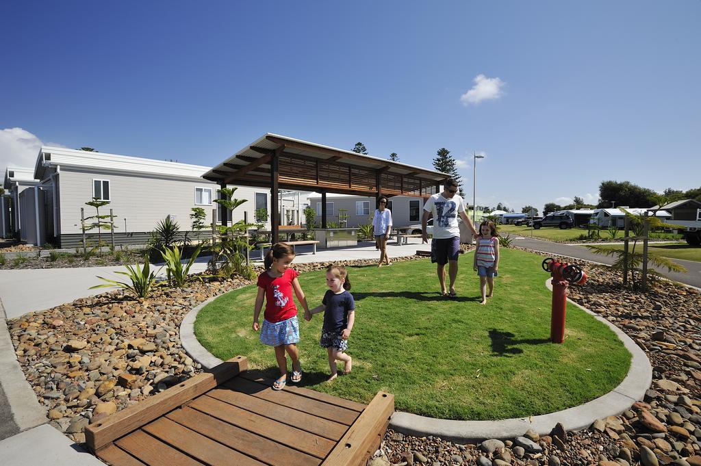 Nrma Stockton Beach Holiday Park Hotel Exterior photo